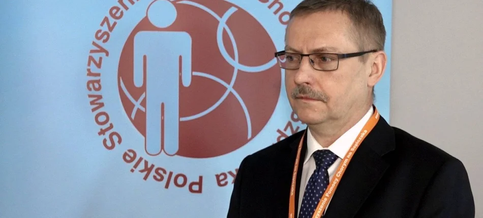 Dr Hałka: Leczenie szpiczaka w Polsce wciąż odstaje od pozostałych krajów Europy - Obrazek nagłówka