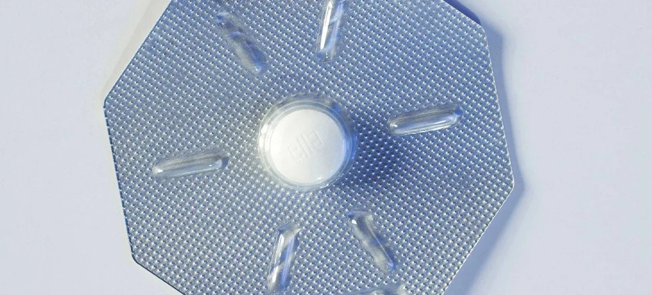 Ministerstwo o tabletkach ellaOne: decyzję o sprzedaży bez recepty wydała Komisja Europejska - Obrazek nagłówka