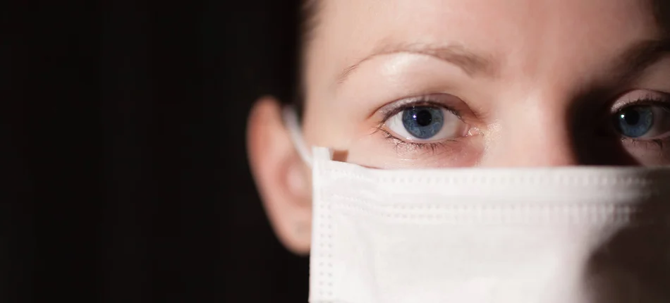 Koronawirus w Polsce. Pielęgniarki chcą nosić maski, ale kadra zarządzająca nie pozwala
 - Obrazek nagłówka