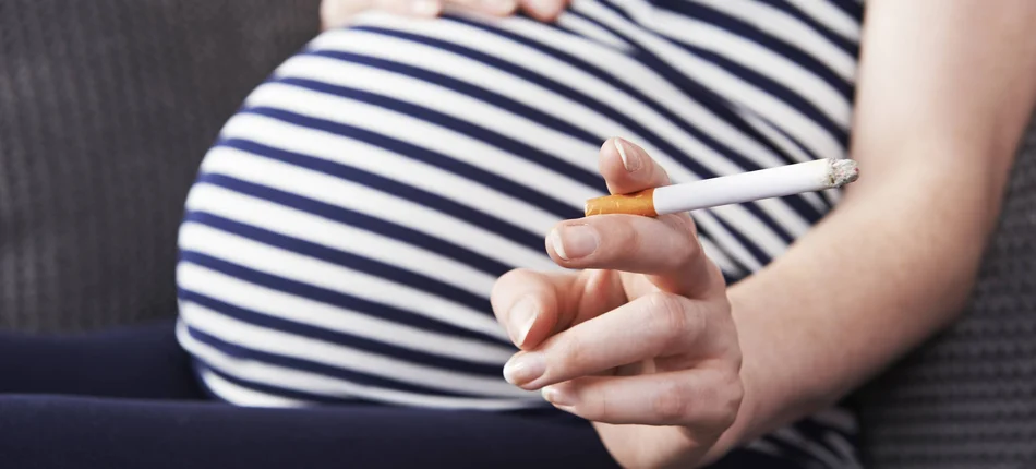 Palenie w czasie ciąży może powodować otyłość u dziecka - Obrazek nagłówka