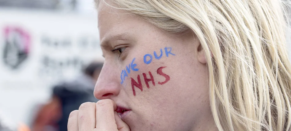 Brytyjczycy nie oddadzą NHS bez walki - Obrazek nagłówka