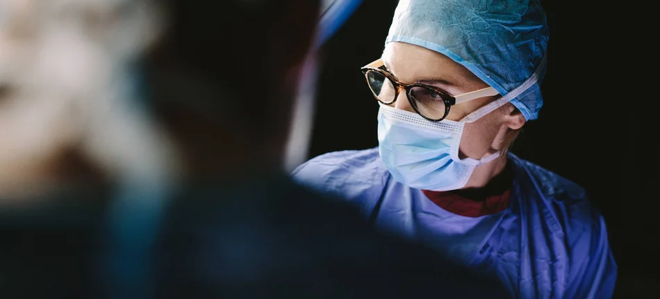 Kobietom wciąż trudniej w chirurgii - Obrazek nagłówka