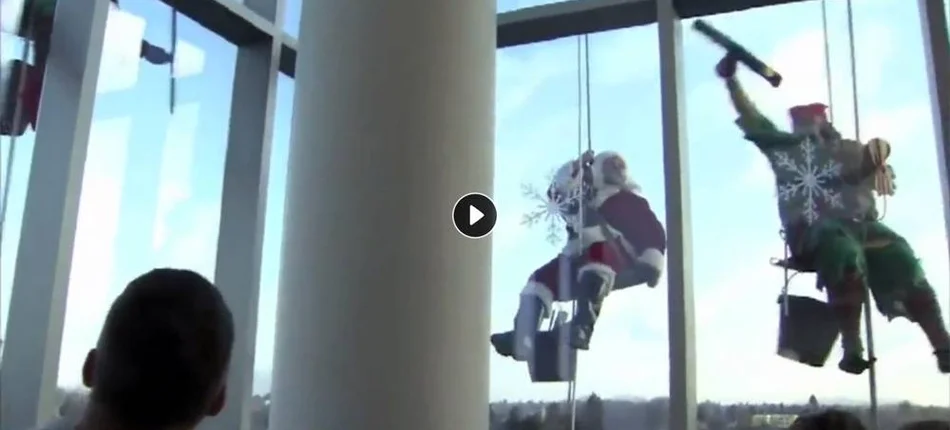 Św. Mikołaj trafił do szpitala (umyć okna) - Obrazek nagłówka