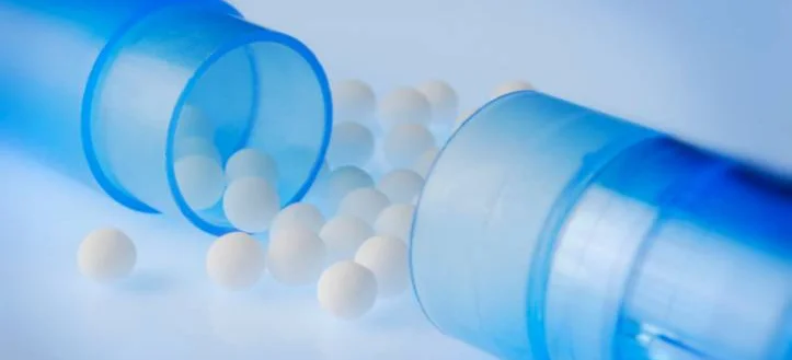 NRL chce dyskusji na forum europejskim nt. dopuszczenia do obrotu produktów homeopatycznych - Obrazek nagłówka