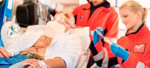 MZ: Środki na podwyżki dla ratowników medycznych są przekazywane na bieżąco - Obrazek nagłówka