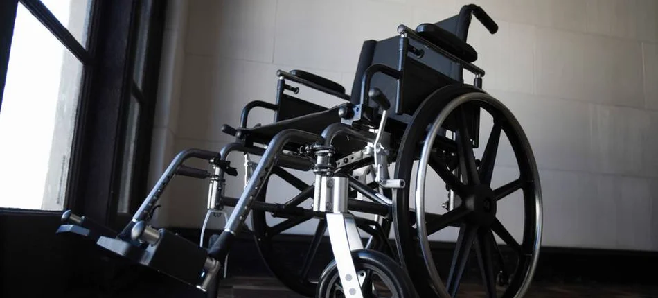 Dystrofia mięśniowa Duchenne’a: Wózek inwalidzki i respirator - Obrazek nagłówka