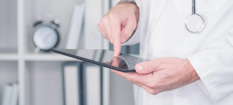 Pacjenci chcą korzystać z e-usług w ochronie zdrowia - Obrazek nagłówka
