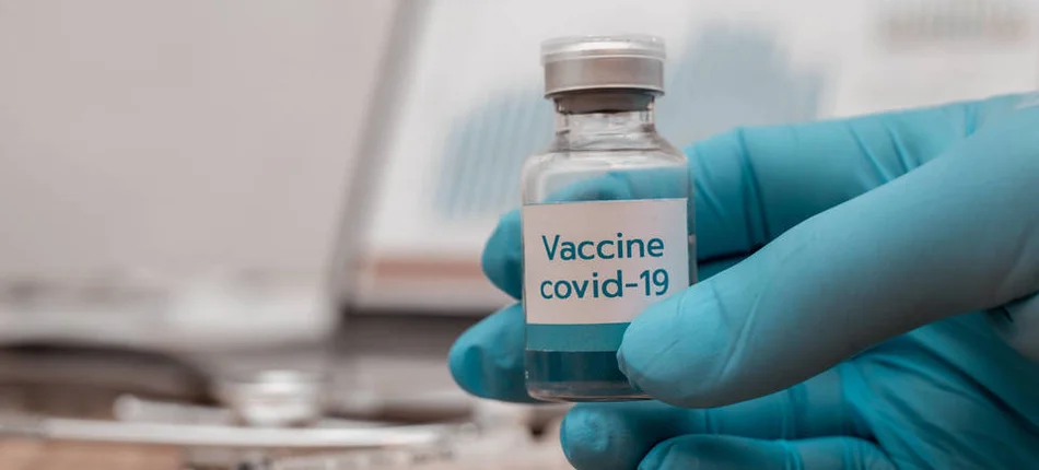 Jest komunikat MZ w sprawie czwartej dawki szczepienia przeciw Covid-19  - Obrazek nagłówka
