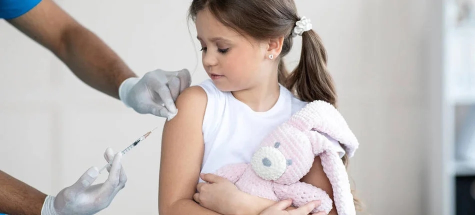 W USA ruszają szczepienia dzieci w wieku 5-11 lat. Kiedy będą możliwe w Polsce?  - Obrazek nagłówka