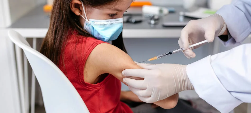 From today vaccination with a booster dose for children over 5 years of age - Header image