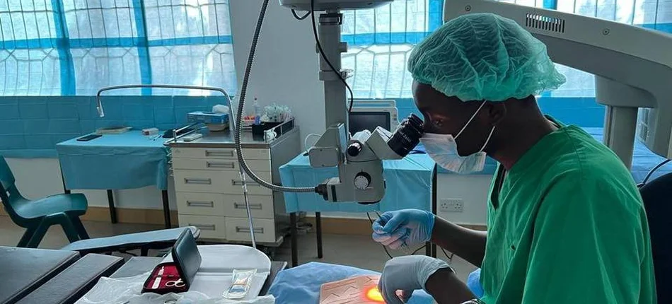 Polish ophthalmologists for Africa. A Polish ophthalmic hospital is already operating in Tanzania - Header image