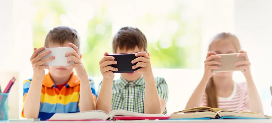 Leczenie e-uzależnień u dzieci – trwa pilotaż - Obrazek nagłówka